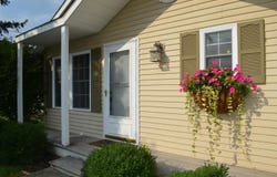 1411 S Harkless Drive, Syracuse, IN 46567