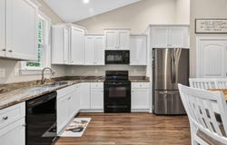 136 N Forest Circle, Marietta, SC 29661