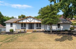 825 N 20th ST, Van Buren, AR 72956