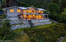 620 Lookout Blvd, Hope, ID 83836