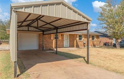 1209 1st Street, Elgin, OK 73538