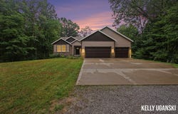 5445 Stringer Road, Fruitport, MI 49415