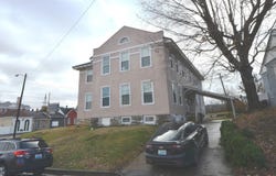 202 S College Street, Harrodsburg, KY 40330