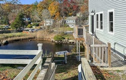 276 Niantic River Road, Waterford, CT 06385