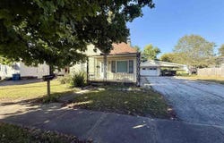 560 W Johnson St, SULLIVAN, IN 47882