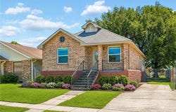 2045 GLADSTONE Drive, Marrero, LA 70072