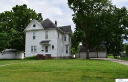 216 Cleveland Ave W, Winnebago, MN 56098