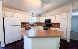 13802 Holyoke Path, Apple Valley, MN 55124