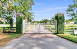 18 Bradley Pasture Way, Ravenel, SC 29470