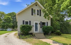 1104 E Ft Wayne Street, Warsaw, IN 46580