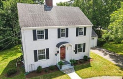293 Main Street, Walpole, MA 02081