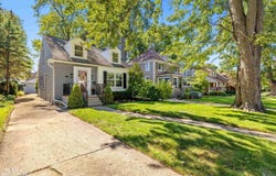 277 Ridgemont Road, Grosse Pointe Farms, MI 48236