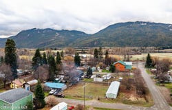 102 E 2nd Ave, Clark Fork, ID 83811