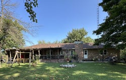 28876 Watermill Rd, Marshall, MO 65340