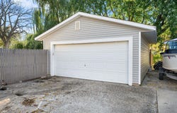 918 3rd Street SW, Waseca, MN 56093