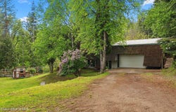 272 Hidden Spring Rd, Sandpoint, ID 83864