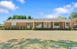 308 Cleveland St., Mullins, SC 29574