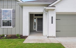 106 Jenjira Way, McGregor, TX 76657