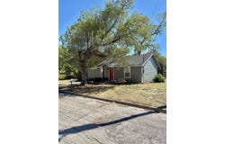 505 Cummins Street, Bowie, TX 76230