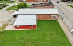 208 E Main Street, Mount Olive, IL 62069
