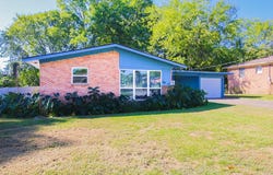 912 Glencrest Ln., Longview, TX 75601