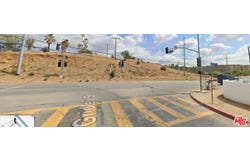 13419 Foothill Blvd, Sylmar, CA 91342
