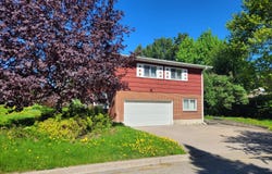 607 Lincoln Way, Sault Ste Marie, MI 49783