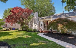 3 WINDSOR PLACE, MOUNT HOLLY, NJ 08060