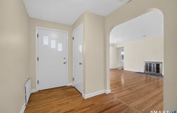 659 W Woods Road, Hamden, CT 06518