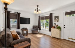 36 Park Ave, Wanaque Boro, NJ 07420