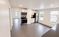 576 Franklin St, Worcester, MA 01608