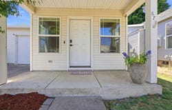 879 SW JUNCTION Pl, Gresham, OR 97080