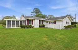9 PINE Dr, Double Springs, AL 35553