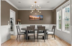 1133 SKYLARK Ln, Eugene, OR 97401