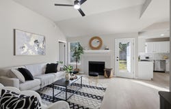 812 HONEYSUCKLE Dr, Leander, TX 78641