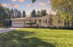 656 N Hidden Valley Road, Cuyahoga Falls, OH 44223
