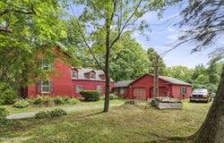 445 Devon Rd, Lee, MA 01238