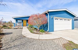 773 W Heritage Loop, Sequim, WA 98382