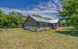 863 Flatrock Circle, Leakey, TX 78873