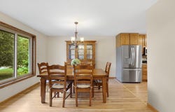1001 Forest Glen Court, Burnsville, MN 55337