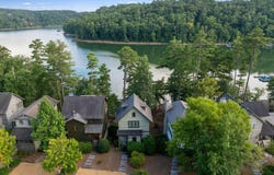 43 TURTLE POINT Dr, Crane Hill, AL 35053