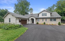 7857 N Lake Dr, Fox Point, WI 53217