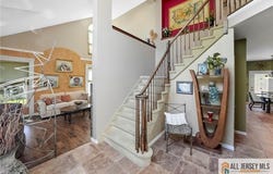 38 Maplehurst Lane, Piscataway, NJ 08854