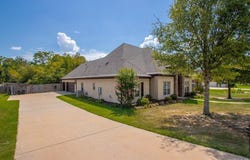 9016 Naples Cove, Benton, AR 72019