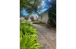 11 Mohawk Drive, Girard, OH 44420