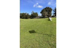 Court, Fort Pierce, FL 34945