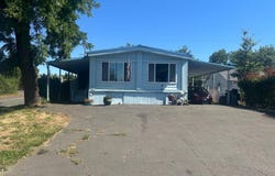94 W Valley Street, Willits, CA 95490