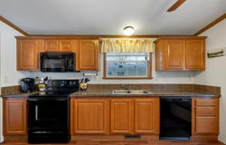 9 Slate Run, North Hampton, NH 03862