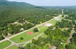 512 E Madison Ave, Midland, AR 72945