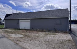 2612 Broad Street, New Castle, IN 47362-3401